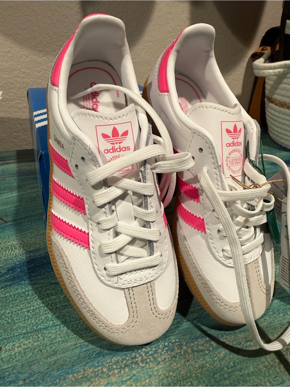 adidas Kids Samba OG White Pink with Gum Sole - Picture 3 of 5